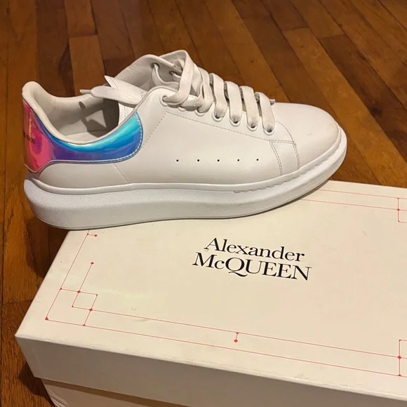 Alexander McQueen White Sneakers with Multicolor Accent display picture 3